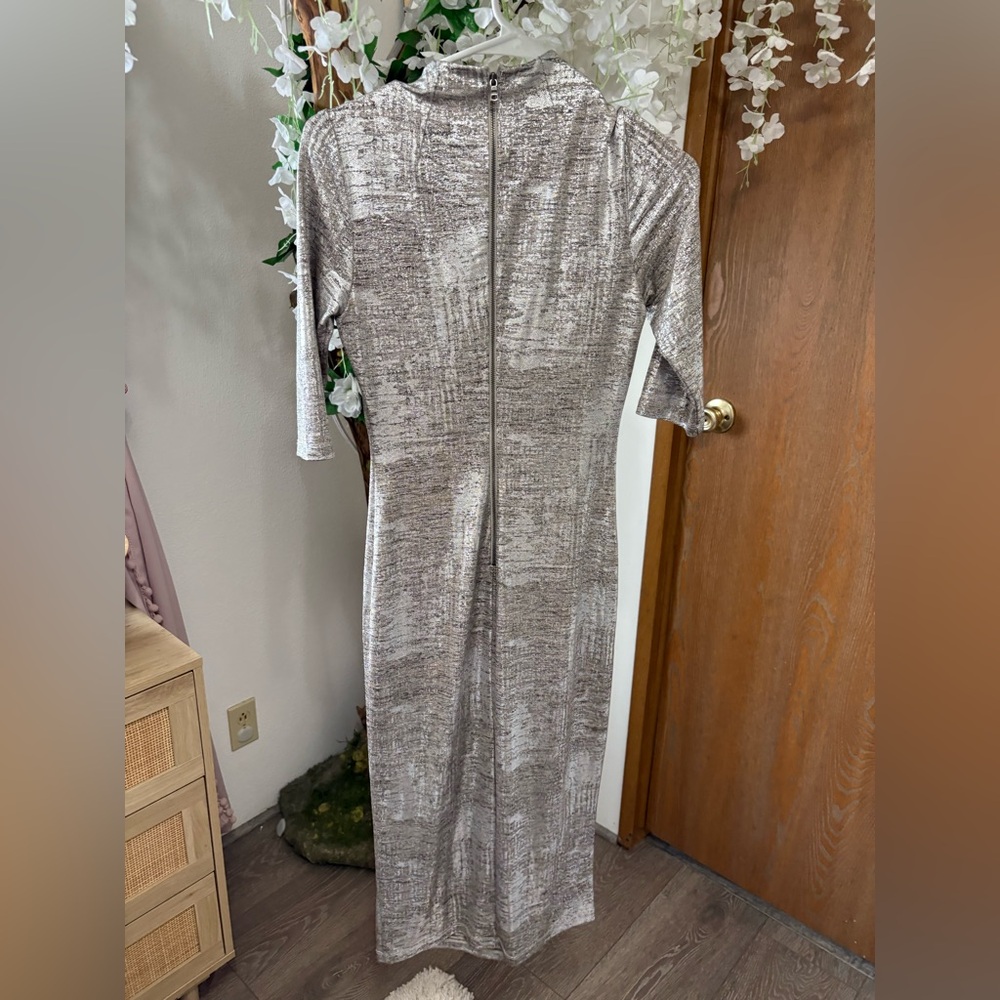 Alice + Olivia Delora Shimmering Fitted Mock Silver Midi Dress - Picture 10 of 12